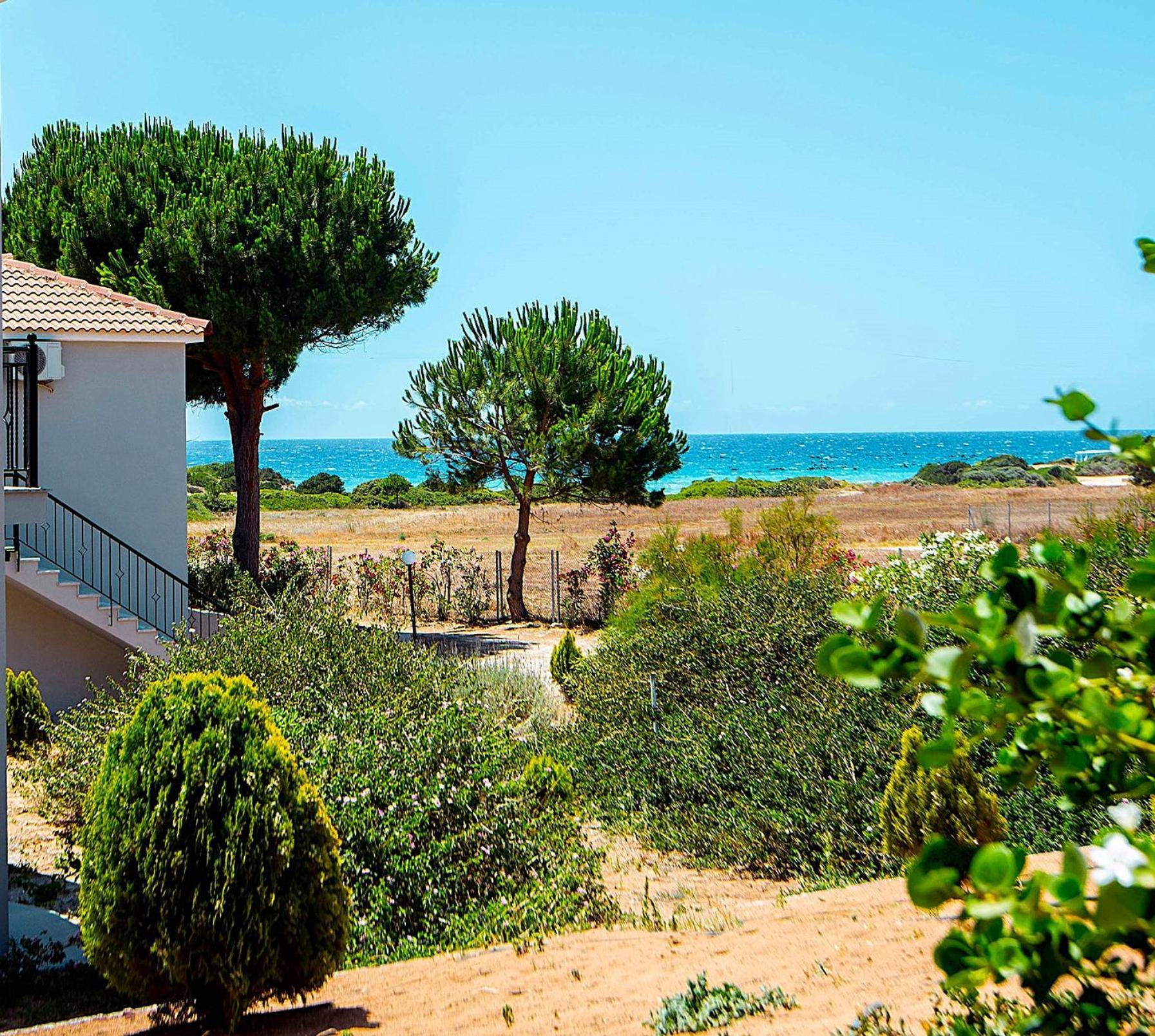 Romanos Beach Villas Kültér fotó