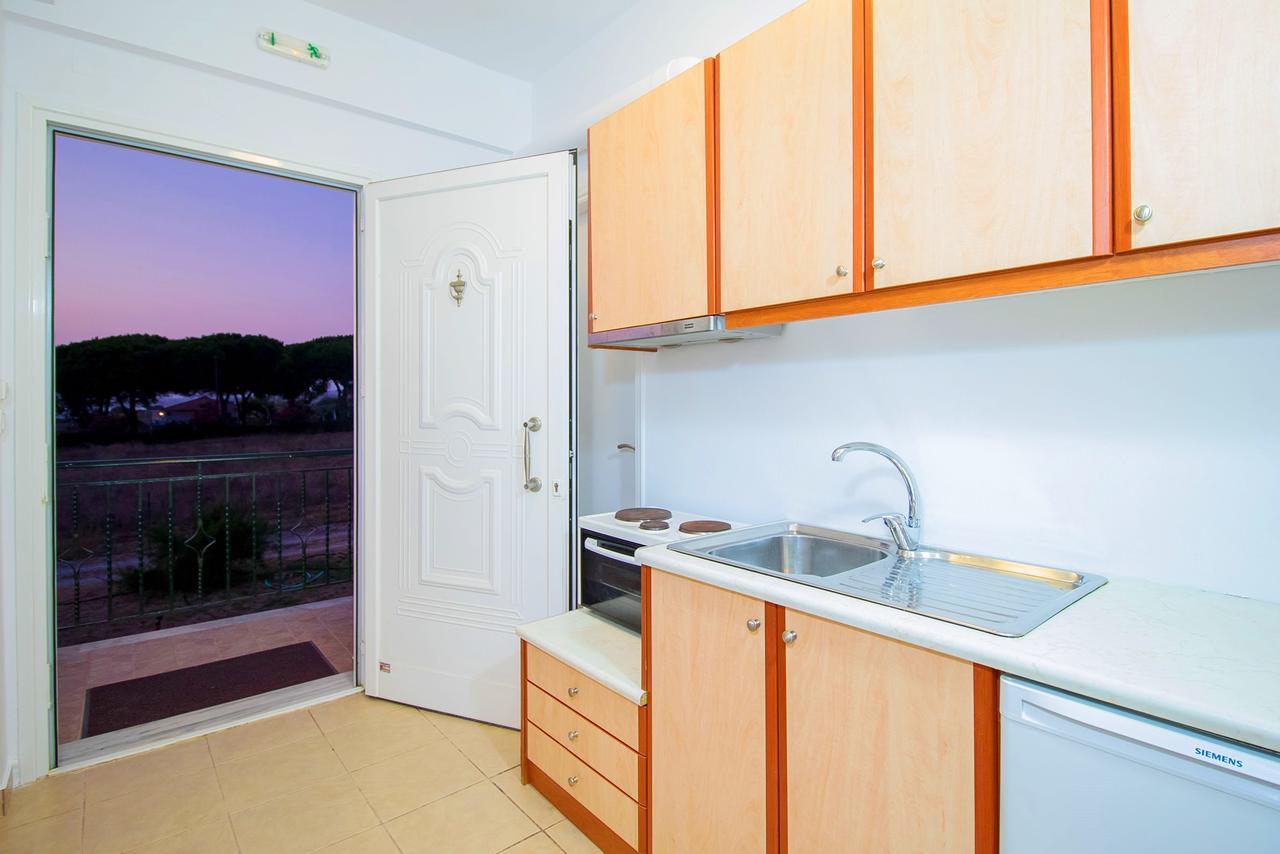 Romanos Beach Villas Kültér fotó