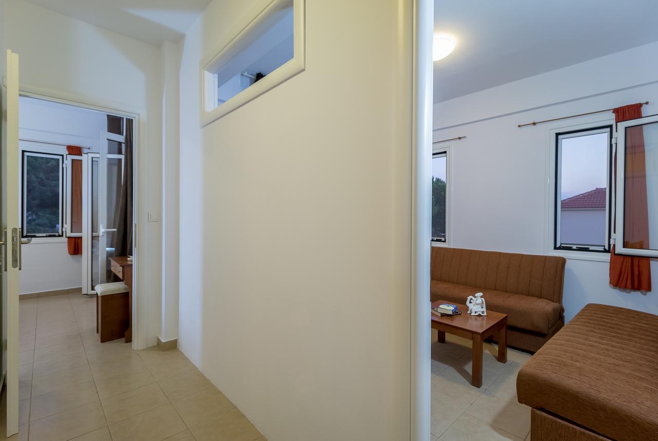 Romanos Beach Villas Kültér fotó