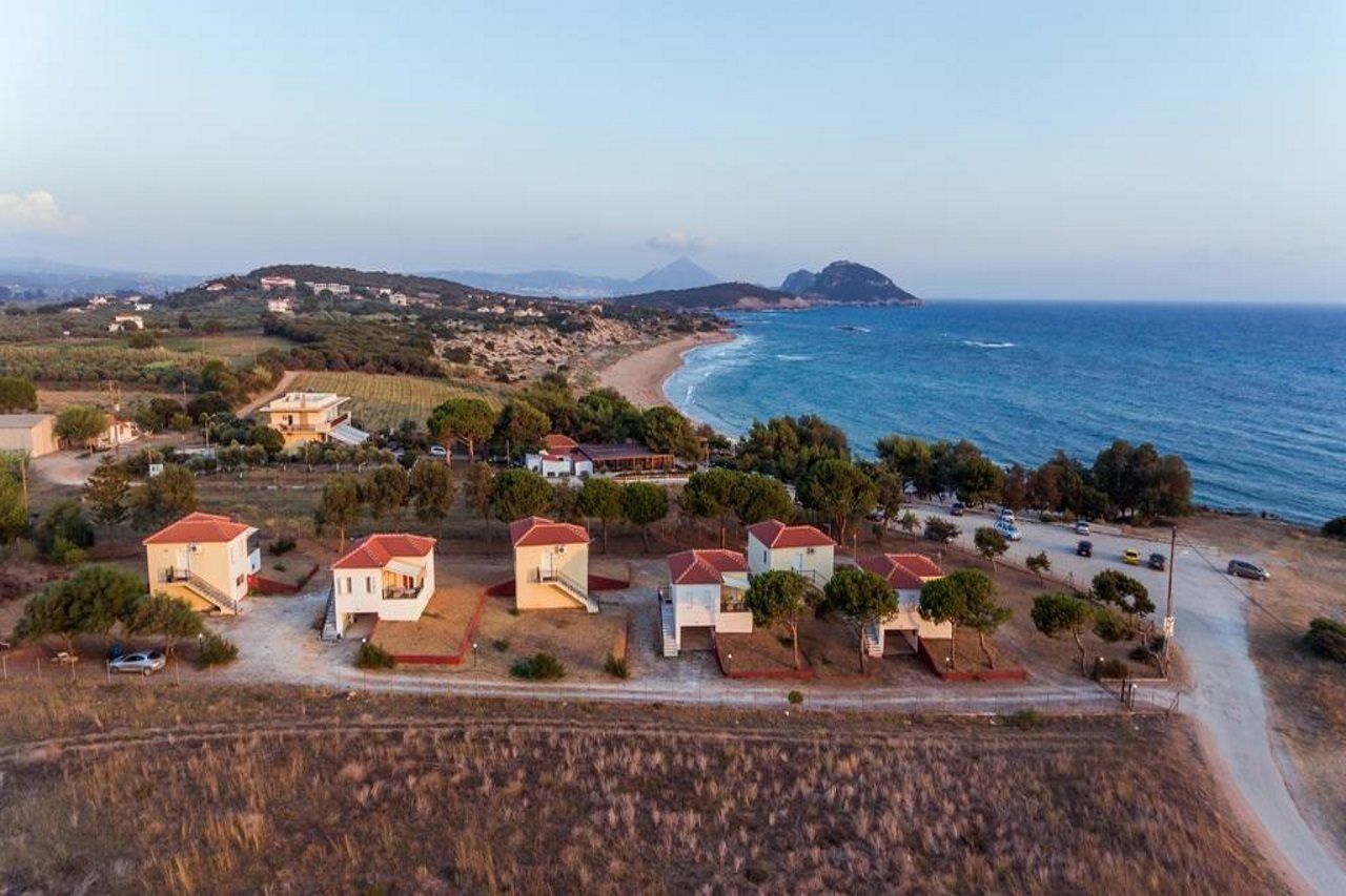 Romanos Beach Villas Kültér fotó